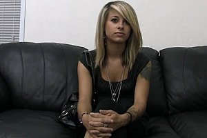 女王脚榨精丨vk