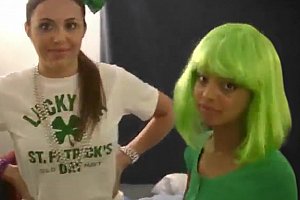 壮h嗯啊巨肉农村男男